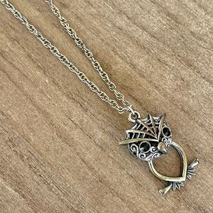 Silver Tone Brass Owl Pendant Black Rhinestone Eyes 18in Cable Chain Necklace